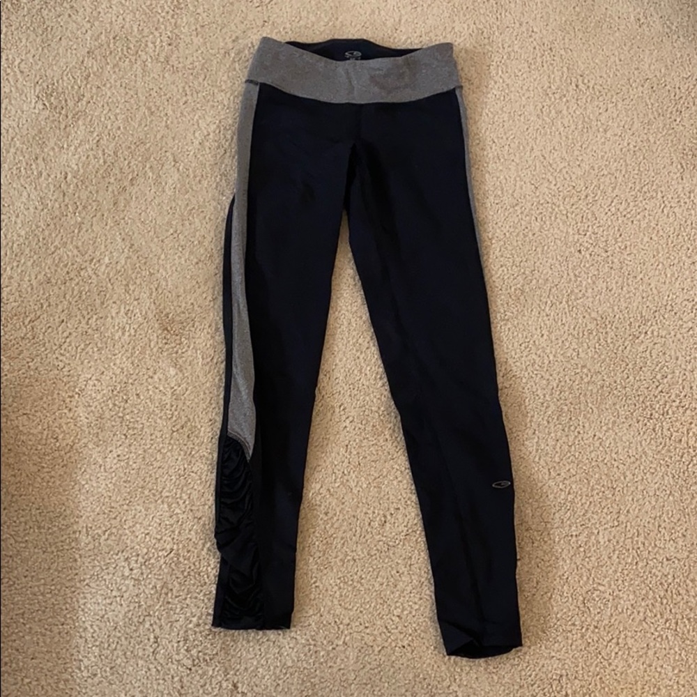 Black leggings